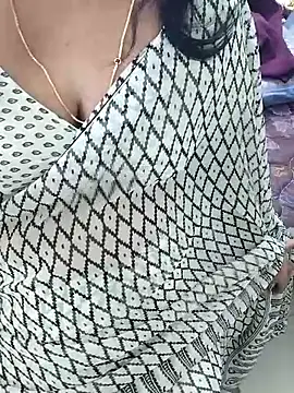 tamil chitra12 online show from November 14, 2025, 4:05 am