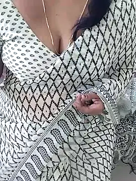 tamil chitra12 online show from November 5, 2025, 4:37 am