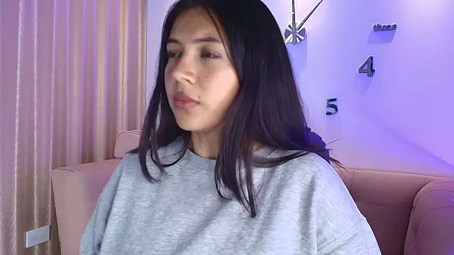 Snapshot of KamyGlam chatting on February 6, 2026, 7:54 pm KamyGlam online show from February 6, 2026, 7:54 pm