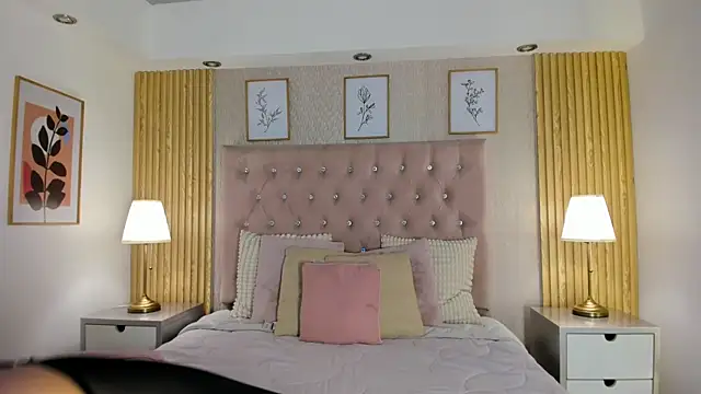 KamyGlam online show from July 7, 2026, 8:12 pm