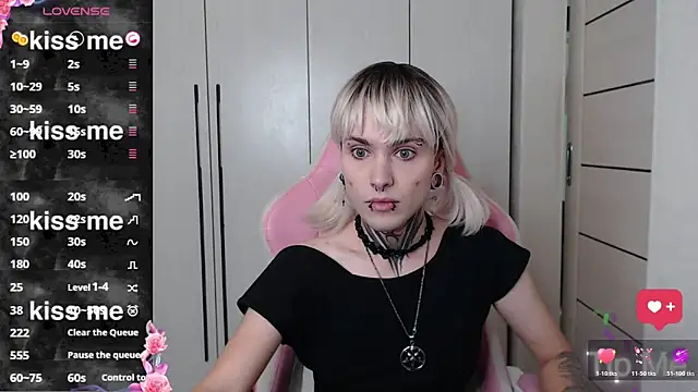 ElixabetANG online show from November 1, 2025, 4:52 am