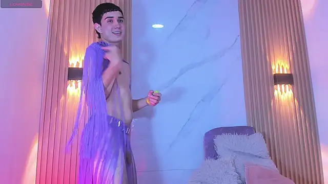 Snapshot of alejo_gray chatting on October 31, 2025, 3:47 am alejo gray online show from October 31, 2025, 3:47 am