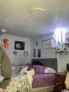 Snapshot of kristallic chatting on February 10, 2026, 4:39 pm kristallic online show from February 10, 2026, 4:39 pm