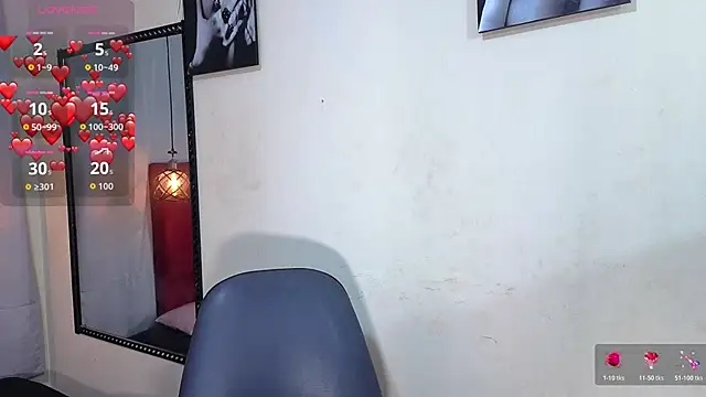 Flor Gil online show from March 18, 2026, 3:31 am