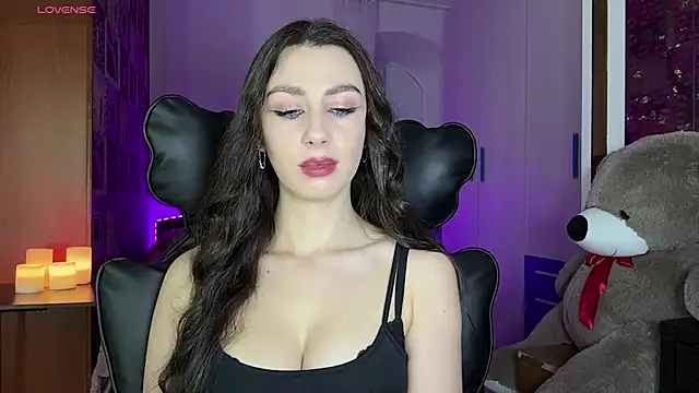 SweetCherry  N online show from May 16, 2026, 9:03 pm
