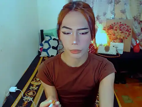 EXOTICGEORGINA online show from December 15, 2025, 9:31 pm