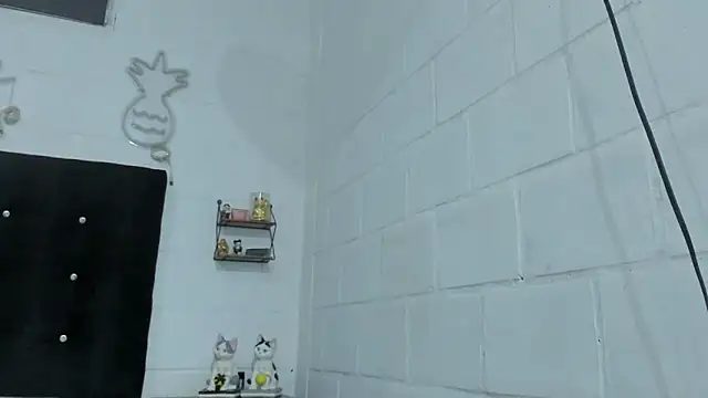 sexynova 93 online show from July 14, 2026, 2:05 am