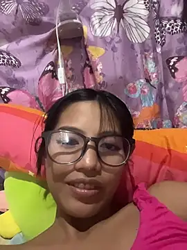 Snapshot of hottiebabe23 chatting on November 1, 2025, 4:52 am hottiebabe23 online show from November 1, 2025, 4:52 am