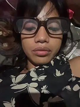 Snapshot of hottiebabe23 chatting on December 20, 2025, 7:28 pm hottiebabe23 online show from December 20, 2025, 7:28 pm