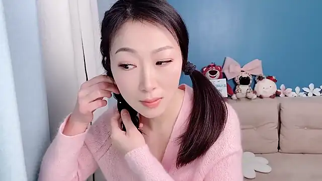 Snapshot of ella55-- chatting on February 27, 2026, 1:06 am ella55-- online show from February 27, 2026, 1:06 am