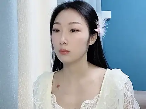 Snapshot of ella55-- chatting on December 1, 2025, 1:06 am ella55-- online show from December 1, 2025, 1:06 am