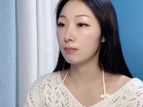 Snapshot of ella55-- chatting on November 14, 2025, 3:54 am ella55-- online show from November 14, 2025, 3:54 am