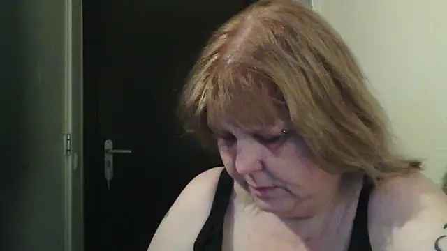 Sylviastar46 online show from February 19, 2026, 7:49 am