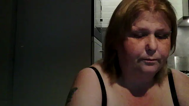 Sylviastar46 online show from February 28, 2026, 9:14 pm