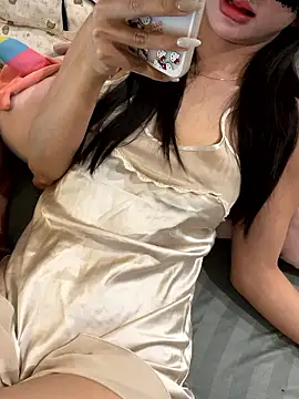 Snapshot of trinhvutrinh chatting on March 24, 2026, 12:32 am trinhvutrinh online show from March 24, 2026, 12:32 am