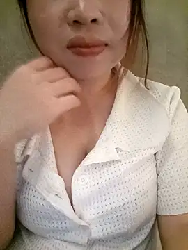 julybe online show from March 2, 2026, 4:46 am