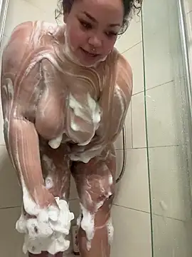 Snapshot of kennedylorel chatting on November 9, 2025, 8:24 pm kennedylorel online show from November 9, 2025, 8:24 pm