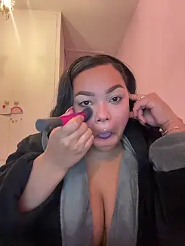 Snapshot of kennedylorel chatting on December 4, 2025, 3:11 pm kennedylorel online show from December 4, 2025, 3:11 pm