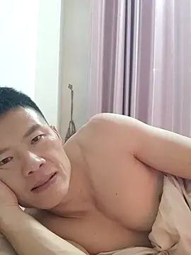 tian7788 online show from November 28, 2025, 7:14 pm