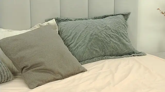 VickiBanx online show from March 6, 2026, 4:07 am