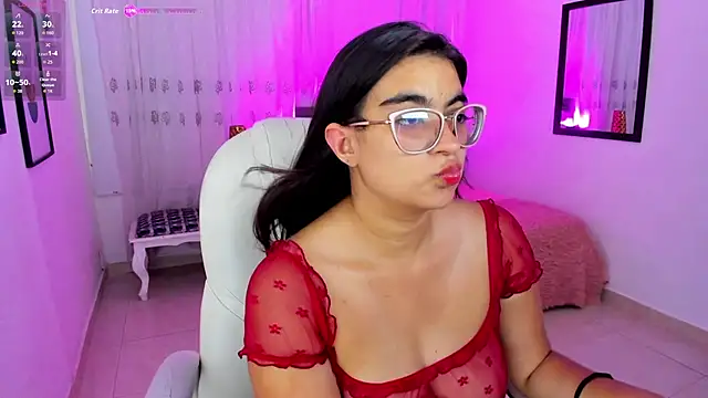 Luna Jonnes1 online show from August 1, 2026, 6:39 pm