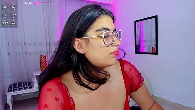 Luna Jonnes1 online show from July 8, 2026, 7:58 pm