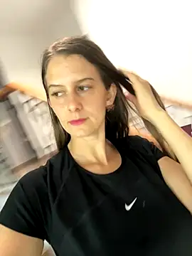 HannaGrand online show from December 5, 2025, 7:23 pm