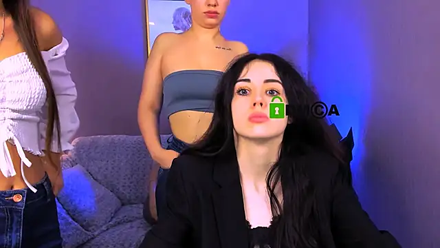 Snapshot of lisa_dark_ chatting on November 8, 2025, 9:18 pm lisa dark online show from November 8, 2025, 9:18 pm