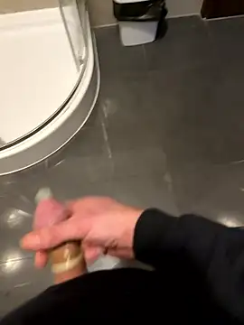 krycha14 online show from January 18, 2026, 2:42 pm