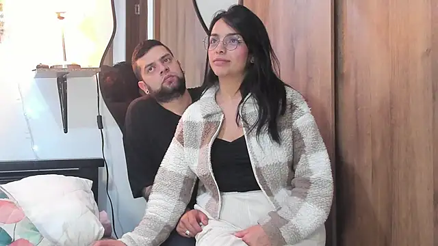 MailynAndNick online show from November 7, 2025, 3:33 am