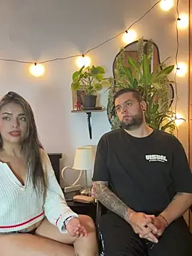 MailynAndNick online show from June 19, 2026, 1:33 am