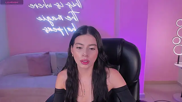 BellaConnorX online show from June 18, 2026, 5:17 am