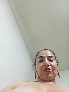 MaryRoze  online show from April 19, 2026, 6:10 pm