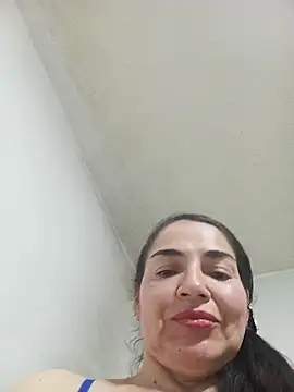 MaryRoze  online show from July 19, 2026, 5:42 pm