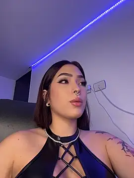 Raven DeVille online show from April 26, 2026, 8:00 am