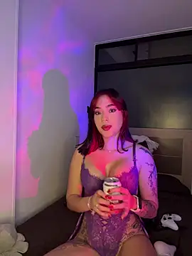 Raven DeVille online show from November 26, 2025, 2:11 am