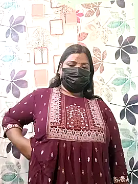 Snapshot of tamil_Nithya_J chatting on February 16, 2026, 8:35 am tamil Nithya J online show from February 16, 2026, 8:35 am