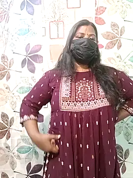 Snapshot of tamil_Nithya_J chatting on February 9, 2026, 6:11 am tamil Nithya J online show from February 9, 2026, 6:11 am