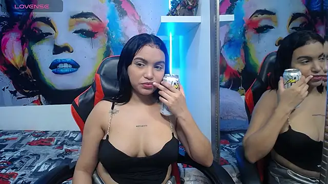 valeria martinez19 online show from June 5, 2026, 6:52 am