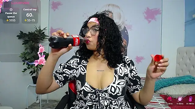 valeria martinez19 online show from July 23, 2026, 6:37 pm