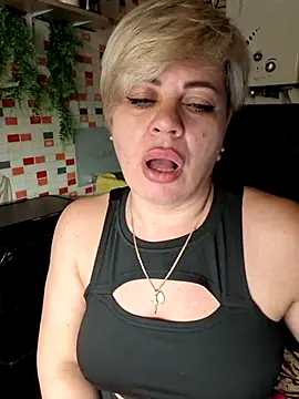 Snapshot of MilkySky chatting on February 24, 2026, 12:22 am MilkySky online show from February 24, 2026, 12:22 am