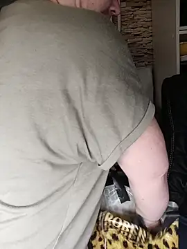 Snapshot of MilkySky chatting on February 21, 2026, 2:24 am MilkySky online show from February 21, 2026, 2:24 am