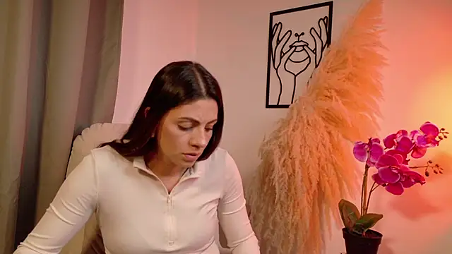 Snapshot of SeleneNova chatting on March 17, 2026, 7:28 pm SeleneNova online show from March 17, 2026, 7:28 pm