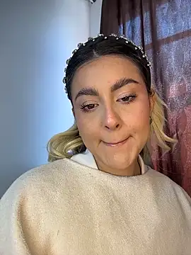 Elina Hills online show from April 22, 2026, 2:35 pm