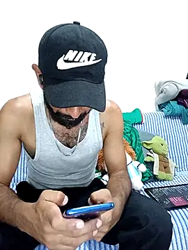 Snapshot of Barbanegra91mx chatting on July 15, 2026, 1:23 am Barbanegra91mx online show from July 15, 2026, 1:23 am