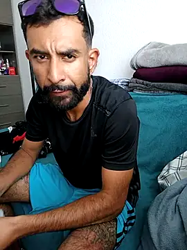 Snapshot of Barbanegra91mx chatting on July 23, 2026, 10:28 pm Barbanegra91mx online show from July 23, 2026, 10:28 pm