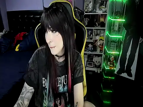 Yummy dark online show from November 14, 2025, 7:12 am