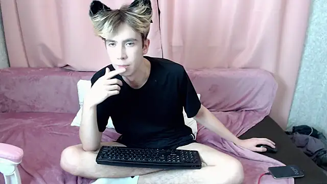 Harvey foster online show from October 31, 2025, 8:49 pm