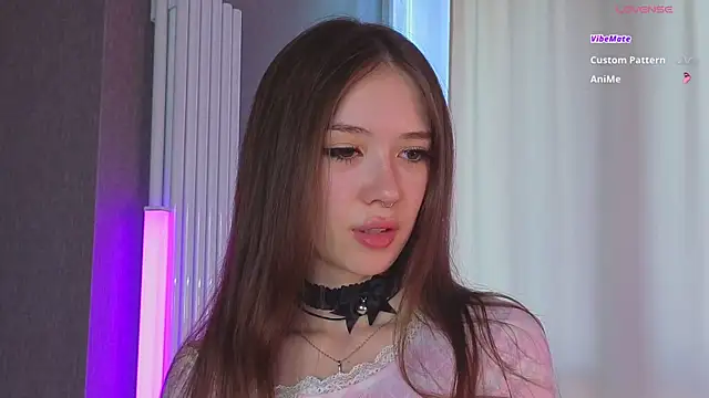 tinyanie online show from July 17, 2026, 3:20 pm