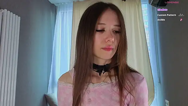 tinyanie online show from August 8, 2026, 3:19 pm
